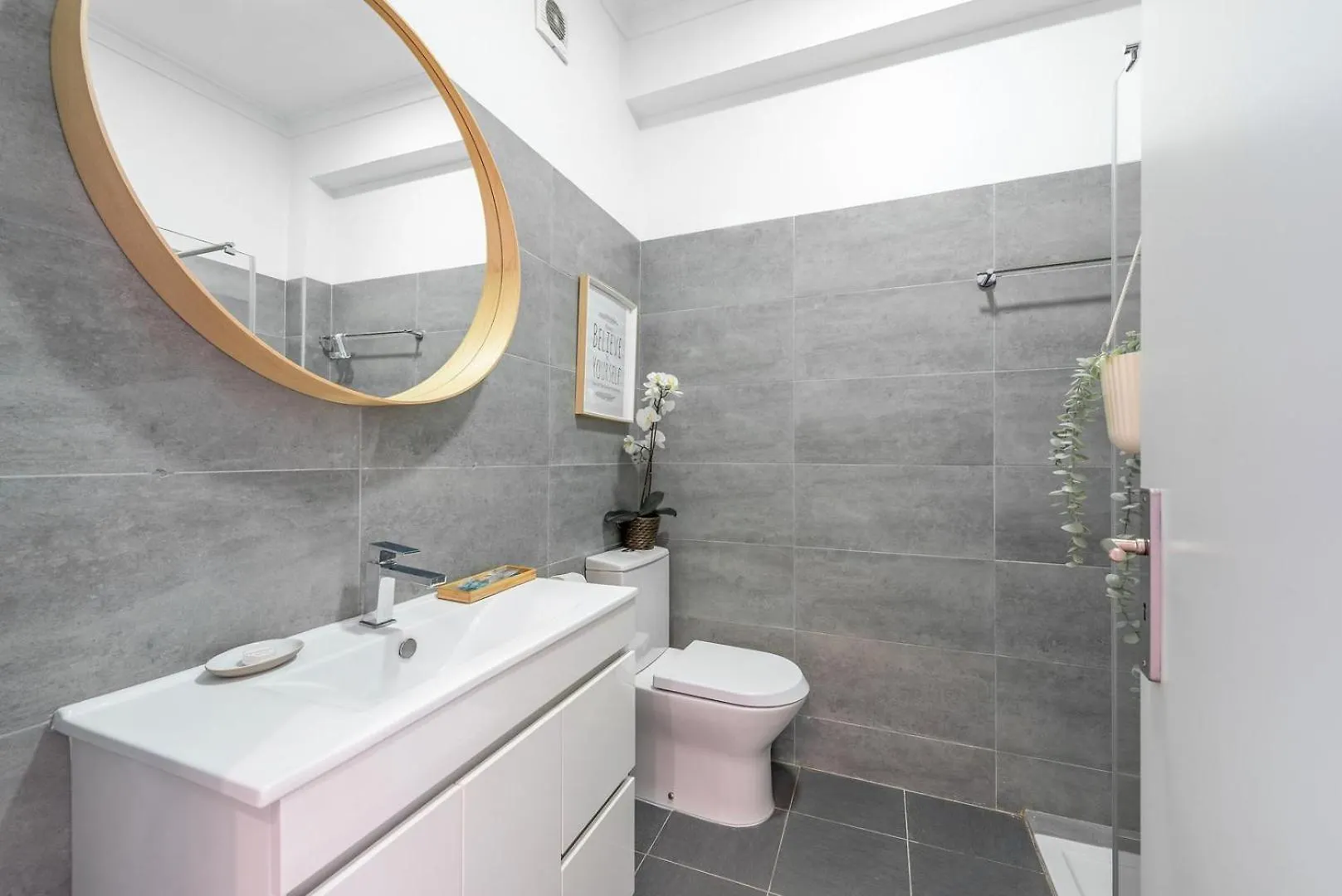 Guestready - Vibrant 2Br Apartment Lisbon
